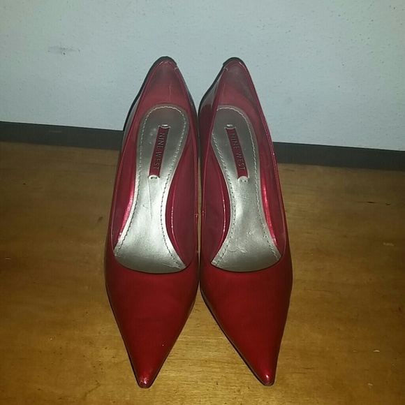 nine west red patent leather pumps
