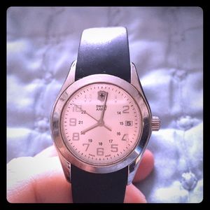 Swiss Army Jewelry - Swiss army watch Swiss Army Jewelry - Swiss army watch