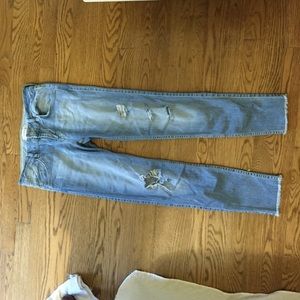 Zara light washed ripped jeans Zara light washed ripped jeans