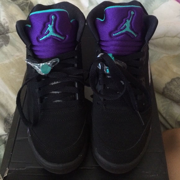 sold air black grape v s 5 from s closet on poshmark sold air black grape v s 5 from s closet on poshmark