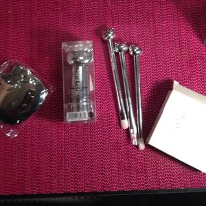 Hello Kitty Other - 💍RESERVED💍BRAND NEW HELLO KITTY SET Hello Kitty Other - 💍RESERVED💍BRAND NEW HELLO KITTY SET