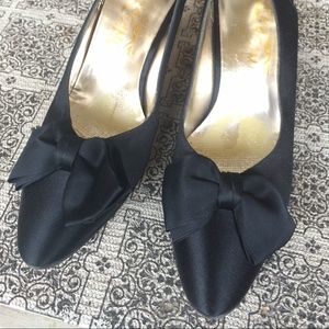 Salvatore Ferragamo Shoes - Salvatore Ferragamo Black Satin Bow Heels Salvatore Ferragamo Shoes - Salvatore Ferragamo Black Satin Bow Heels