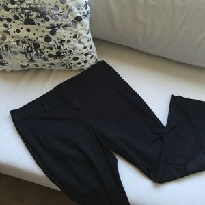 Ann Taylor Pants - Ann Taylor "Chelsea" Cropped Pant Ann Taylor Pants - Ann Taylor "Chelsea" Cropped Pant
