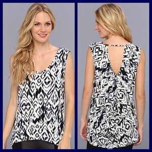Tart Tops - Tart "Katherine" Diamond Ikat Top. Tart Tops - Tart "Katherine" Diamond Ikat Top.