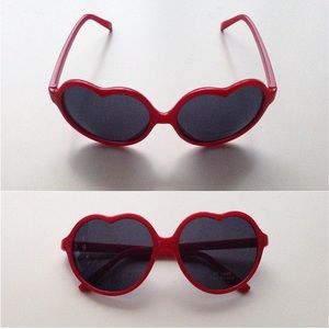 Red heart sunglasses Red heart sunglasses