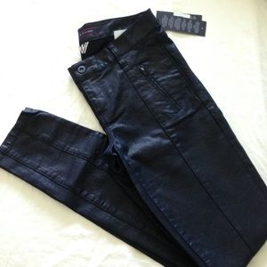 Tommy Hilfiger Pants - BNWT Tommy Hilfiger skinny jeans Tommy Hilfiger Pants - BNWT Tommy Hilfiger skinny jeans