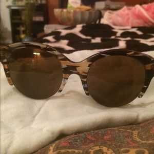 House of Harlow 1960 Accessories - House of Harlow 1960 Sunglasses House of Harlow 1960 Accessories - House of Harlow 1960 Sunglasses