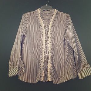 Foxcroft Tops - ⬇️ Foxcroft Black & White Button Up Blouse Foxcroft Tops - ⬇️ Foxcroft Black & White Button Up Blouse