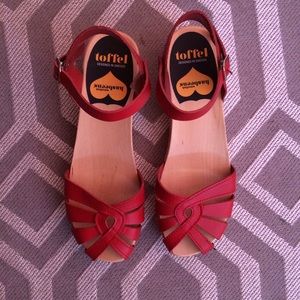 Swedish Hasbeens Shoes - Swedish Hasbeens Debutante Open Toe Sandals Swedish Hasbeens Shoes - Swedish Hasbeens Debutante Open Toe Sandals
