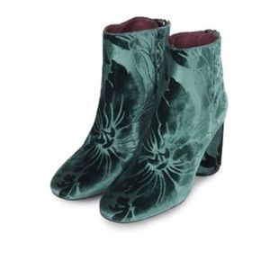 Topshop Shoes - Limited Edition Topshop Pinball Suede Booties Topshop Shoes - Limited Edition Topshop Pinball Suede Booties