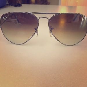 Ray-Ban Accessories - Authentic Ray Ban aviators..Very few scratches Ray-Ban Accessories - Authentic Ray Ban aviators..Very few scratches