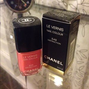 CHANEL Other - Chanel • nail polish in 549 Distraction CHANEL Other - Chanel • nail polish in 549 Distraction