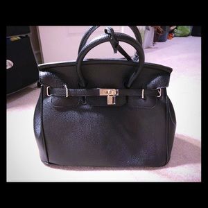 Ami Clubwear Handbags - Black (Birkin Like) Purse with Front Lock Ami Clubwear Handbags - Black (Birkin Like) Purse with Front Lock