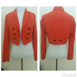 zinga Jackets & Blazers - NWOT🎀Cropped Military inspired jacket zinga Jackets & Blazers - NWOT🎀Cropped Military inspired jacket