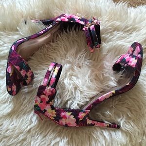 Quipid Shoes - Floral Ankle Strap Sandals Quipid Shoes - Floral Ankle Strap Sandals