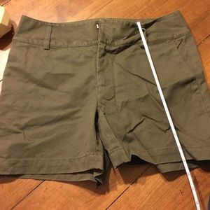 Banana republic Pants - Sale- Banana republic factory str olive woven shrt Banana republic Pants - Sale- Banana republic factory str olive woven shrt
