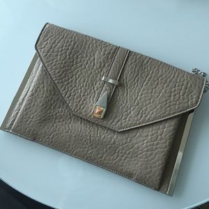 Danielle Nicole Handbags - Nude clutch by Danielle Nicole Danielle Nicole Handbags - Nude clutch by Danielle Nicole