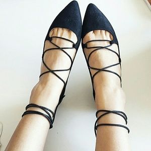 Chinese Laundry Shoes - Chinese Laundry tie up lace pointy toe flats Chinese Laundry Shoes - Chinese Laundry tie up lace pointy toe flats