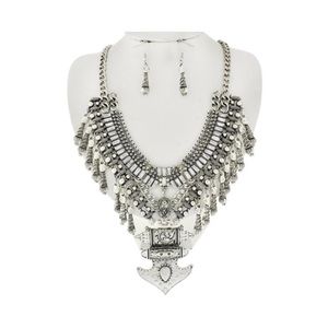 Jewelry - • Silver Aztec statement necklace/ earring set • Jewelry - • Silver Aztec statement necklace/ earring set •