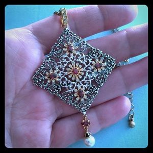 Jewelry - ♦️Filigree Pendant Necklace Jewelry - ♦️Filigree Pendant Necklace