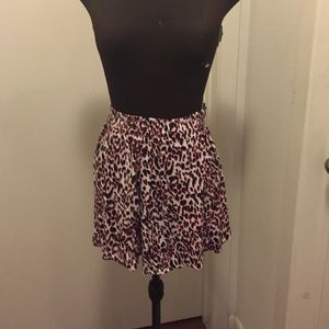 H&M pink leopard print circle skirt H&M pink leopard print circle skirt