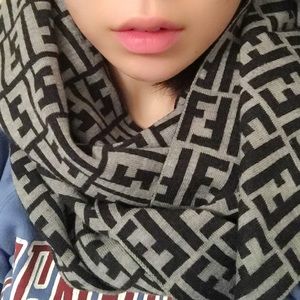 FENDI Accessories - FENDI • wool zucca scarf in grey FENDI Accessories - FENDI • wool zucca scarf in grey