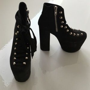 UNIF Shoes - unif hell bounds size 7 UNIF Shoes - unif hell bounds size 7