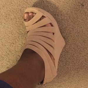 Shoes - Tan Wedge Shoes - Tan Wedge