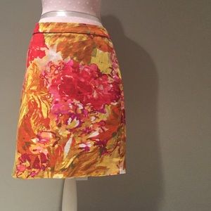 J Crew stretch floral skirt size 4 J Crew stretch floral skirt size 4