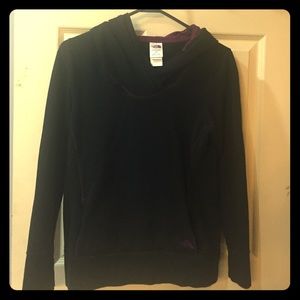 Womens north face pull over with a hood Womens north face pull over with a hood