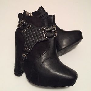 Sam Edelman Shoes - Sam Edelman Leather & Suede Black Booties Sam Edelman Shoes - Sam Edelman Leather & Suede Black Booties