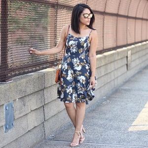 Old Navy Dresses & Skirts - Floral Print Skater Dress Old Navy Dresses & Skirts - Floral Print Skater Dress