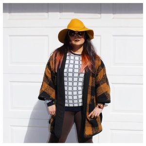 Forever 21 Sweaters - Navy & White Grid Sweater Forever 21 Sweaters - Navy & White Grid Sweater