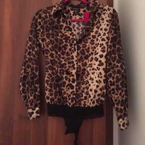 VS Moda International silk leopard blouse VS Moda International silk leopard blouse