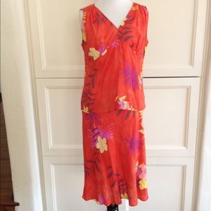 VINTAGE 2 piece orange floral top and skirt set VINTAGE 2 piece orange floral top and skirt set