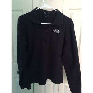North face pull over North face pull over