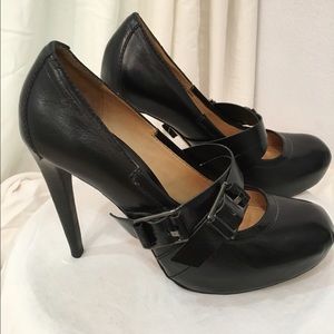 L.A.M.B. Black heels sz 8 L.A.M.B. Black heels sz 8