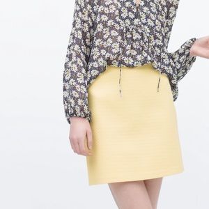 Zara Dresses & Skirts - Zara Yellow Skirt Zara Dresses & Skirts - Zara Yellow Skirt