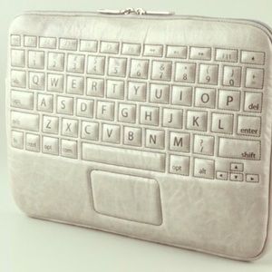 Rebecca Minkoff Other - Rebecca Minkoff 15" Padded Laptop Sleeve Rebecca Minkoff Other - Rebecca Minkoff 15" Padded Laptop Sleeve