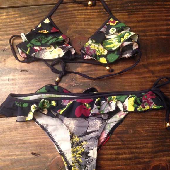 Go International Swim Go International Floral Bikini Swimsuit Ruffle Xs Poshmark