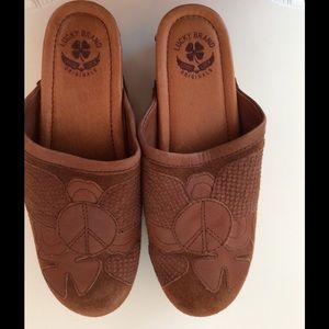 Lucky Brand 8.5 clogs brown Lucky Brand 8.5 clogs brown
