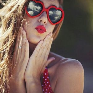 Retro Red Heart Shaped Sunglasses Retro Red Heart Shaped Sunglasses