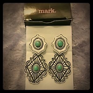 Mark by Avon Jewelry - Silver/ turquoise look stones. New w/box🐘 Mark by Avon Jewelry - Silver/ turquoise look stones. New w/box🐘