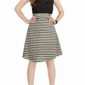 High Waist Houndstooth Skirt High Waist Houndstooth Skirt