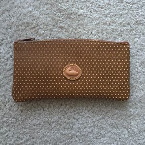 Dooney & Bourke Handbags - Dooney & Bourke tan pouch Dooney & Bourke Handbags - Dooney & Bourke tan pouch
