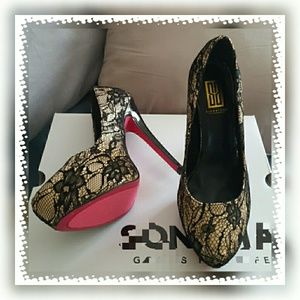 shoedazzle Shoes - Last price!!! Sexy platform lace heels shoedazzle Shoes - Last price!!! Sexy platform lace heels