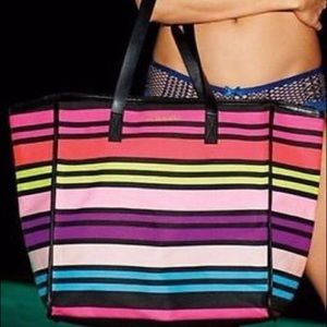 Victoria's Secret Handbags - NEW Victoria's Secret Limited Edition Tote 2016 Victoria's Secret Handbags - NEW Victoria's Secret Limited Edition Tote 2016