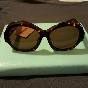 House of Harlow 1960 Accessories - SALE! NWT House of Harlow 1960 Rachel Sunglasses House of Harlow 1960 Accessories - SALE! NWT House of Harlow 1960 Rachel Sunglasses