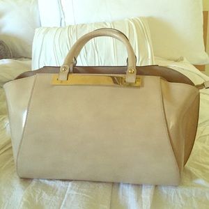 Alberta di Canio Handbags - Used Genuine Leather Alberta di Canio satchel. Alberta di Canio Handbags - Used Genuine Leather Alberta di Canio satchel.