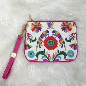 Kendra Scott Handbags - Via Maya Wristlet (medium) Kendra Scott Handbags - Via Maya Wristlet (medium)